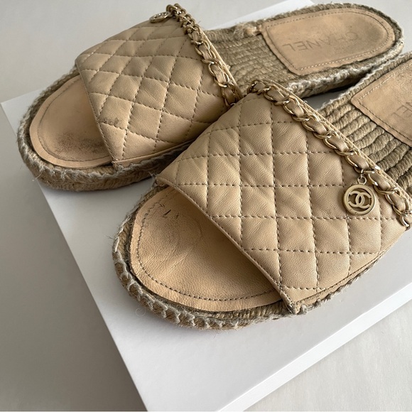 Chanel Interlocking CC Logo Quilted Espadrilles Slides Sandals Size 39 - Picture 4 of 9